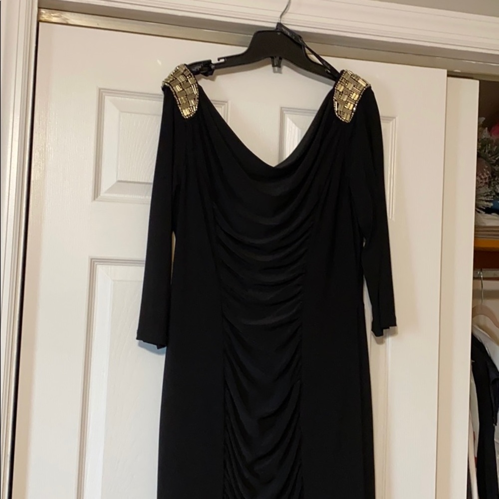 Black 3/4 Length Sleeve